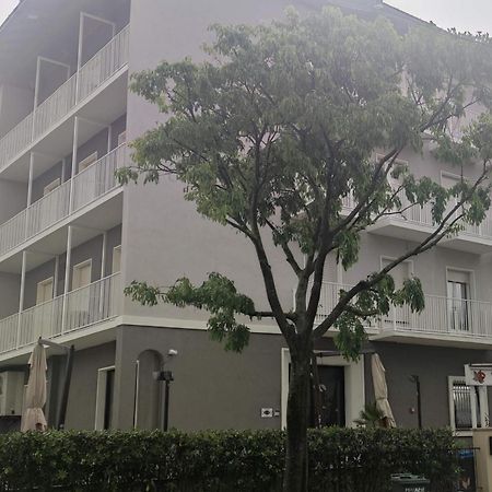 Hotel Villa Platani 리치오네 외부 사진