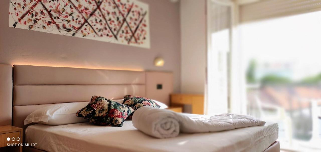 Hotel Villa Platani 리치오네 외부 사진