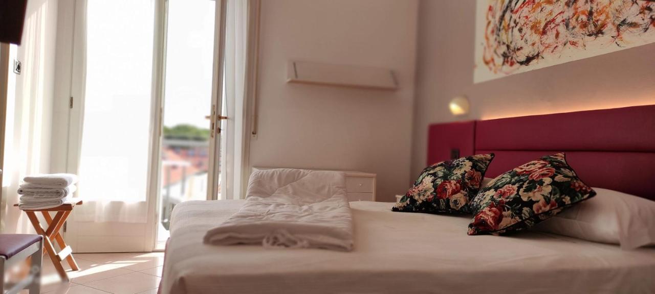 Hotel Villa Platani 리치오네 외부 사진