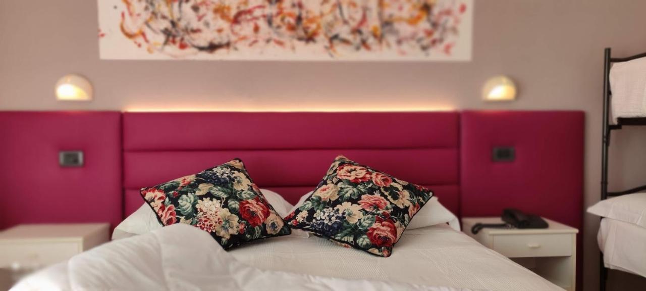Hotel Villa Platani 리치오네 외부 사진