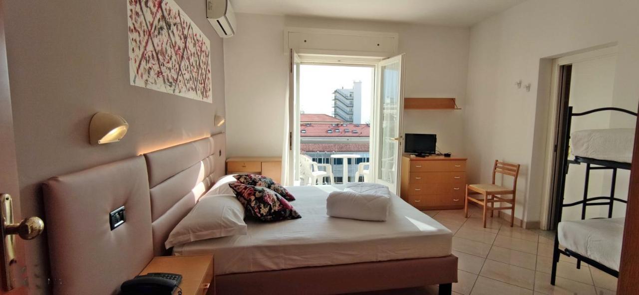Hotel Villa Platani 리치오네 외부 사진