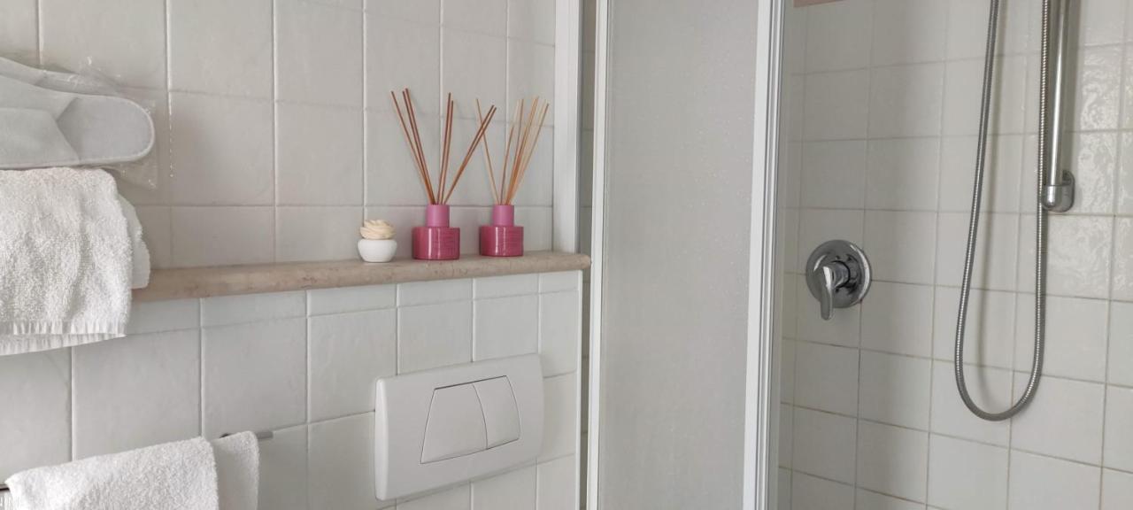 Hotel Villa Platani 리치오네 외부 사진
